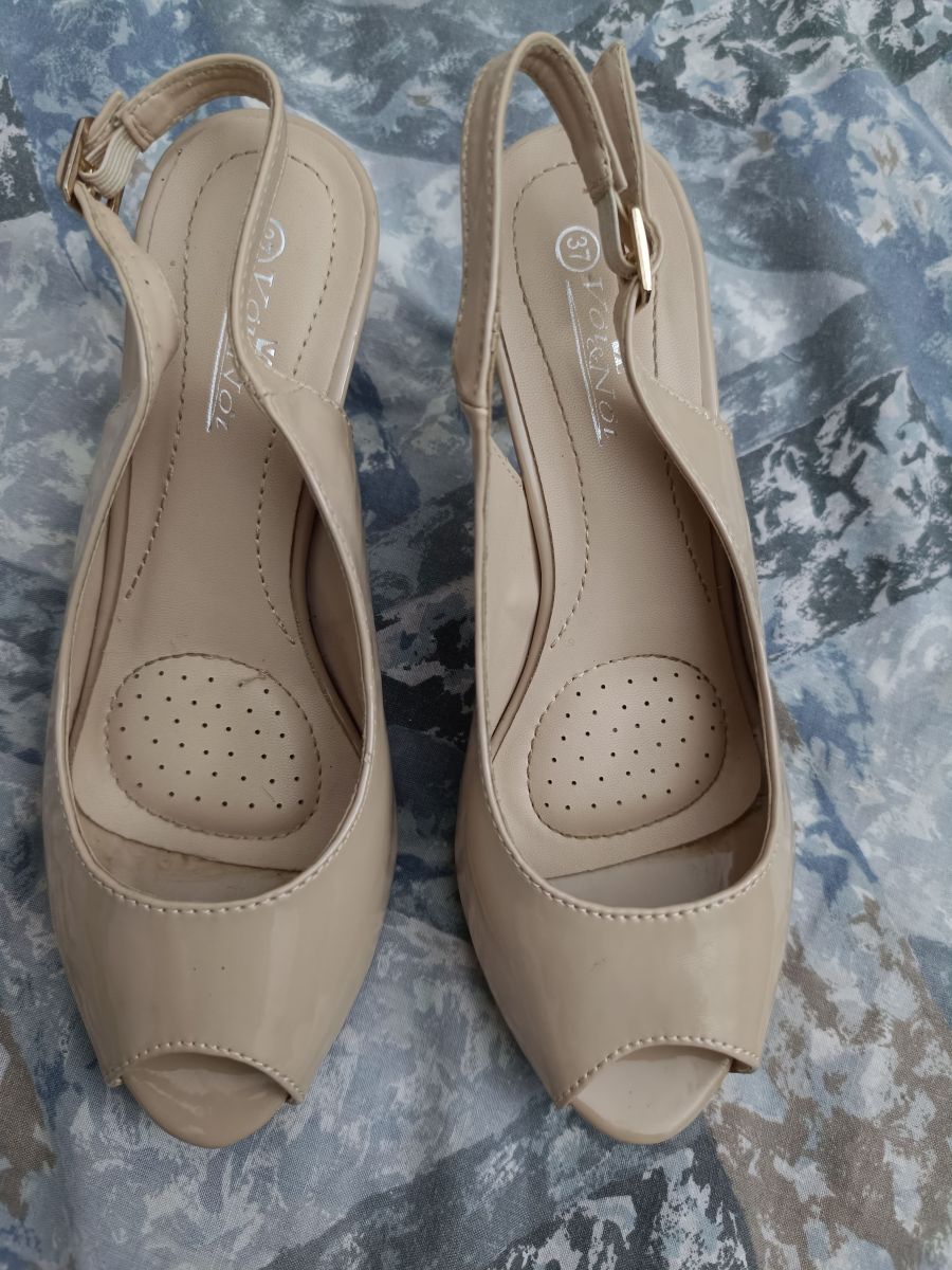 peep toe