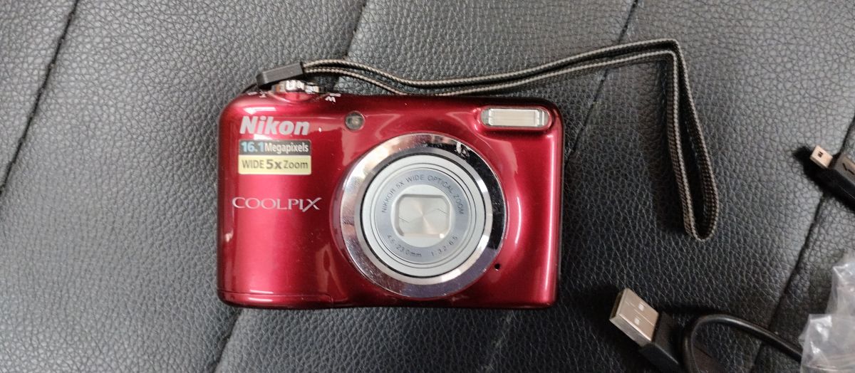 Nikon COOLPIX A10 Red + Case Logic + SD 8GB | Πλήρες Σετ