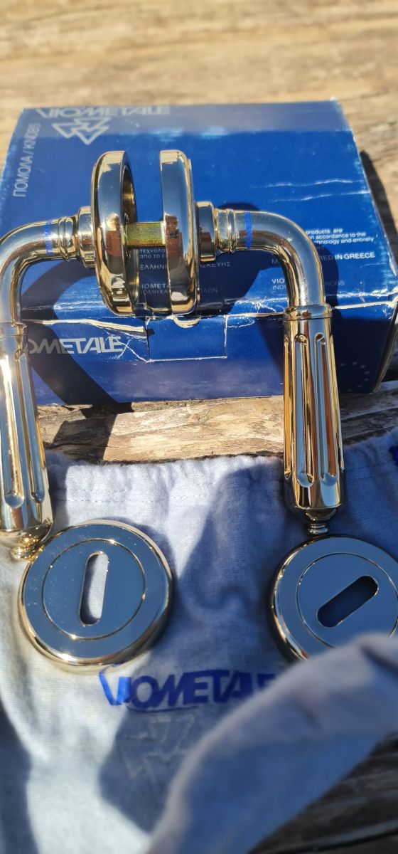 Πόμολα πόρτας όρο μπρούτζινα