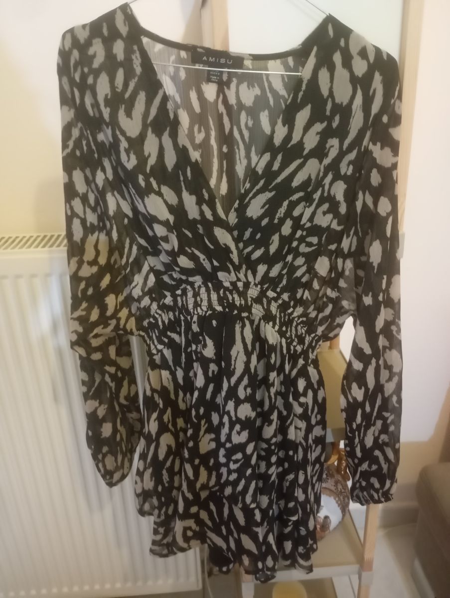 Φόρεμα AMISU με animal print, V λαιμόκοψη