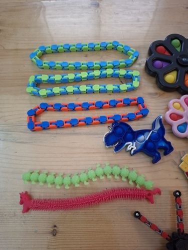 Συλλογή από fidget toys συνολικά 14τμχ τελείως αχρησιμοποίητα όλα μαζί 4€