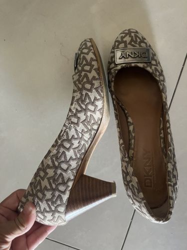 γυναικεία παπούτσια DKNY