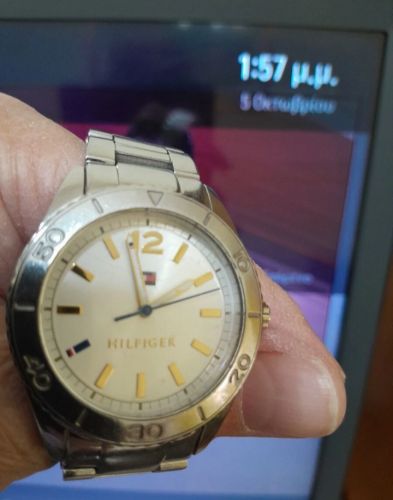 Γυναικείο ρολόι ΤOMMY HILFIGER σε άριστη κατάσταση